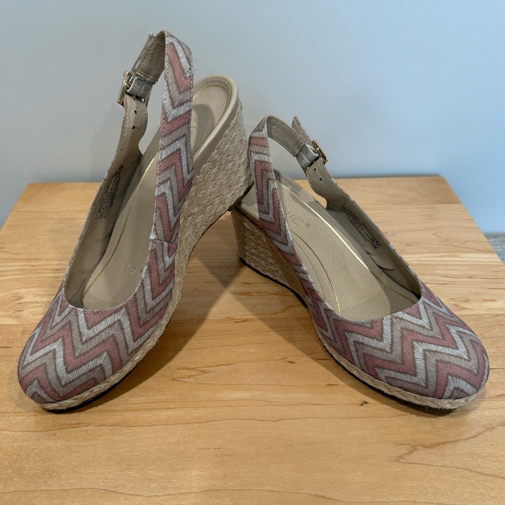 Stylish Zigzag Wedge Sandals - Pink and Gray